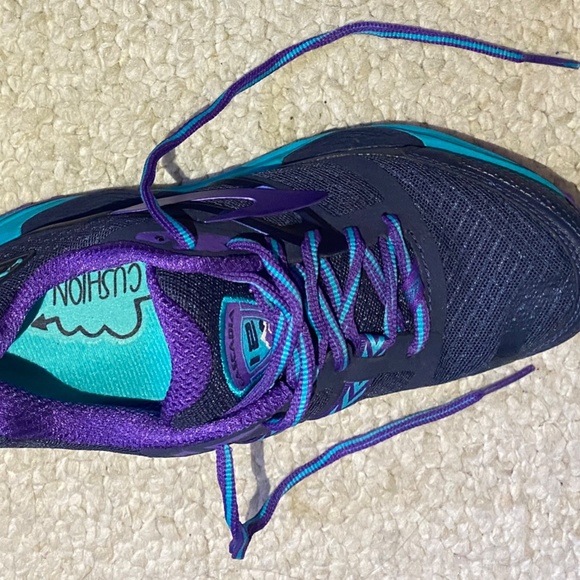 Brooks Women's Cascade Trail Running Shoes - Picture 5 of 10
